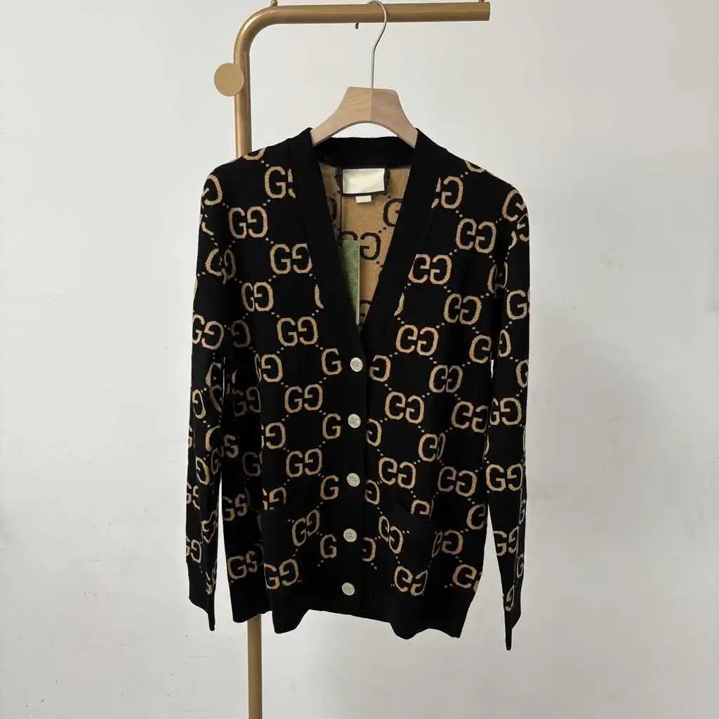 Gucci GG Supreme Cardigan