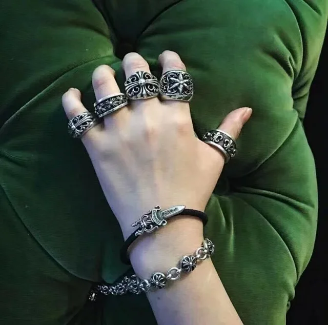 Chrome Hearts Jewelry Engraved Cross Ring product detail image 17