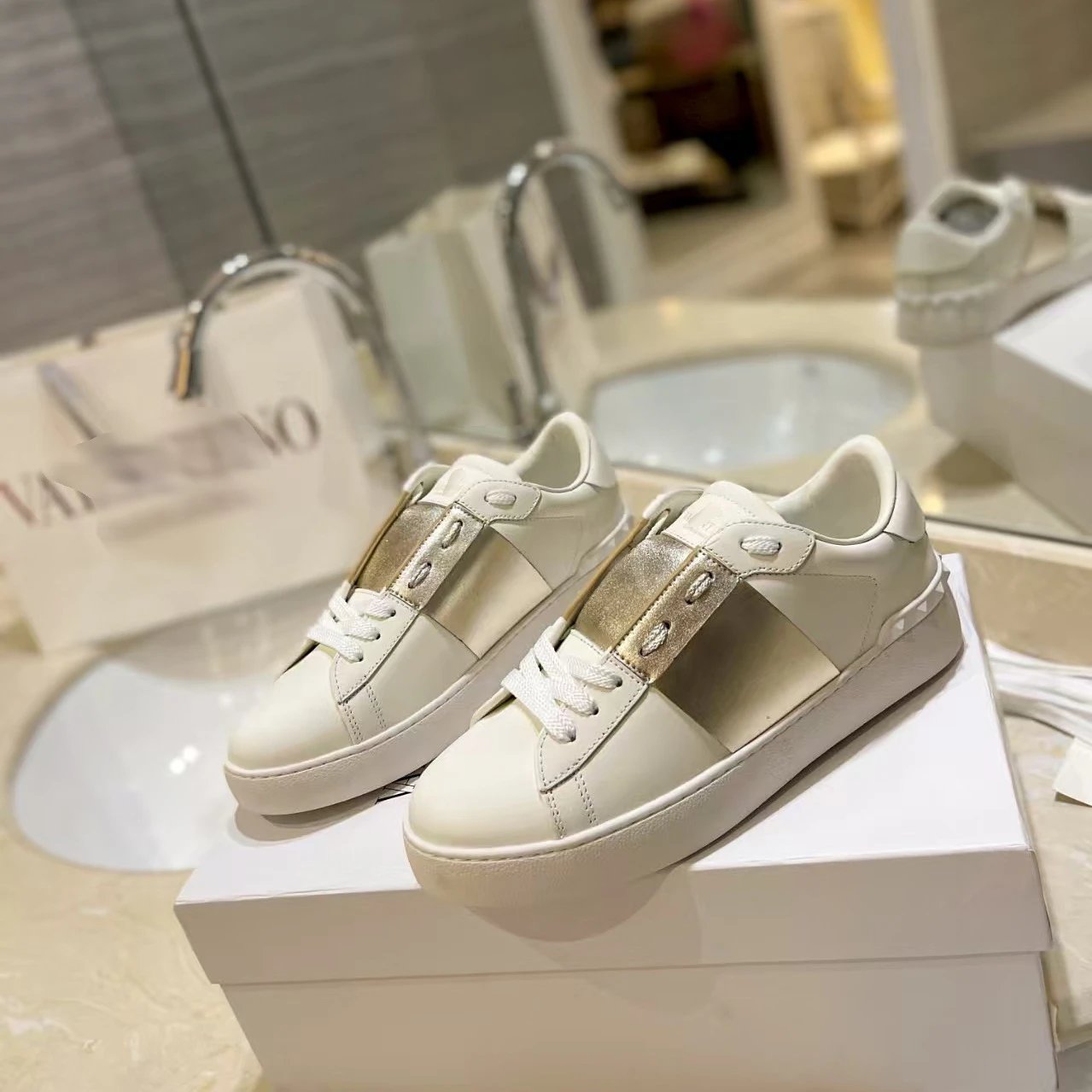 Valentino VLogo Sneakers [12 s