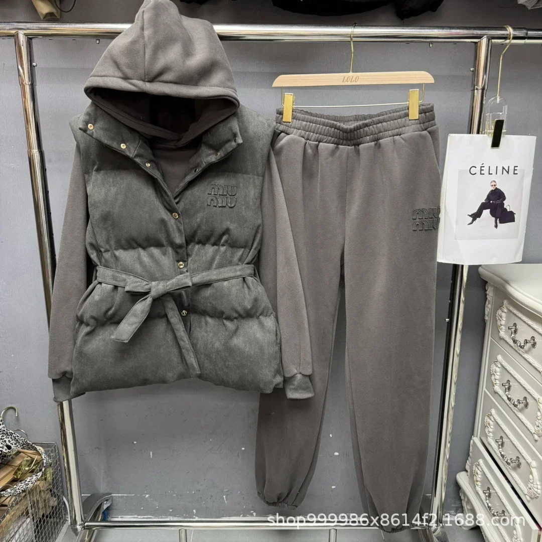 Three-piece set of new vest, versatile for autumn and winter + fleece sweatshirt 24 casual + suede trousers, trendy brand *No quality issues, no return without reason(pic3) Three-piece set of new vest, versatile for autumn and winter + fleece sweatshirt 24 casual + suede trousers, trendy brand *No quality issues, no return without reason