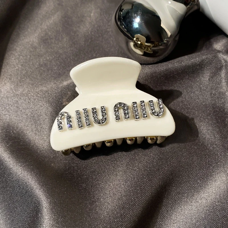 Hairpin ~ Feel the back of the head to grab the letter clip, high-grade candy shark acrylic clip color * no quality problems, no reason to return