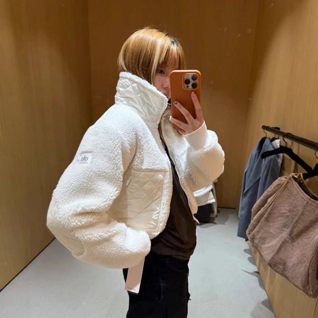 ALO Sherpa Edge Bomber: seller detail photo 2