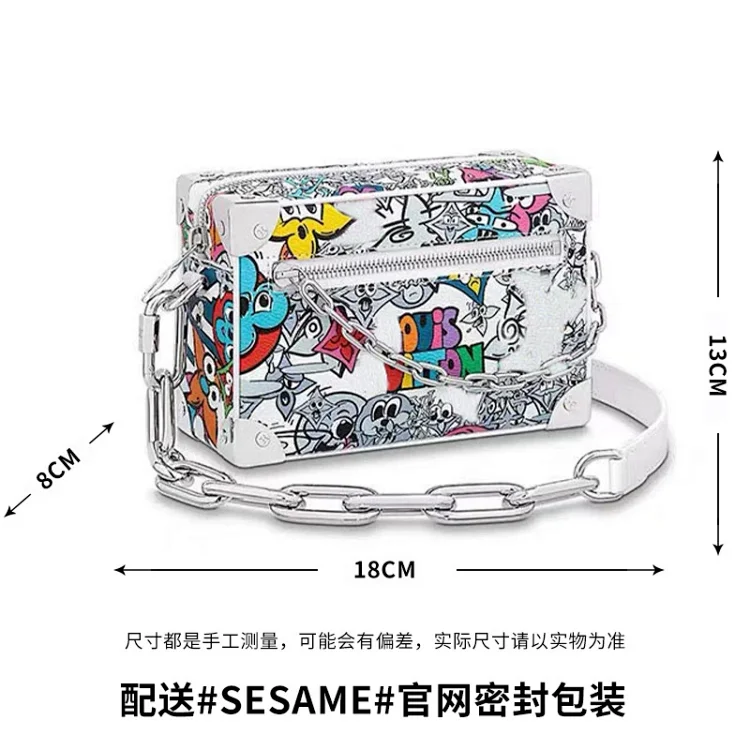 Classic universal single shoulder bag, fashionable mens and womens retro bag, oblique style, small square shoulder strap, iron feet *No quality problems, no returns without reason(pic5) Classic universal single shoulder bag, fashionable men's and women's retro bag, oblique style, small square shoulder strap, iron feet *No quality problems, no returns without reason