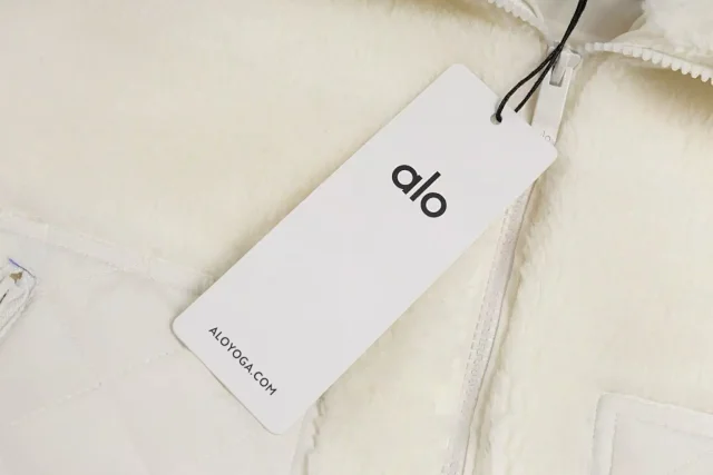 Alo Jackets Sherpa Fleece Zip Jacket with Quilted Pockets product detail image 11
