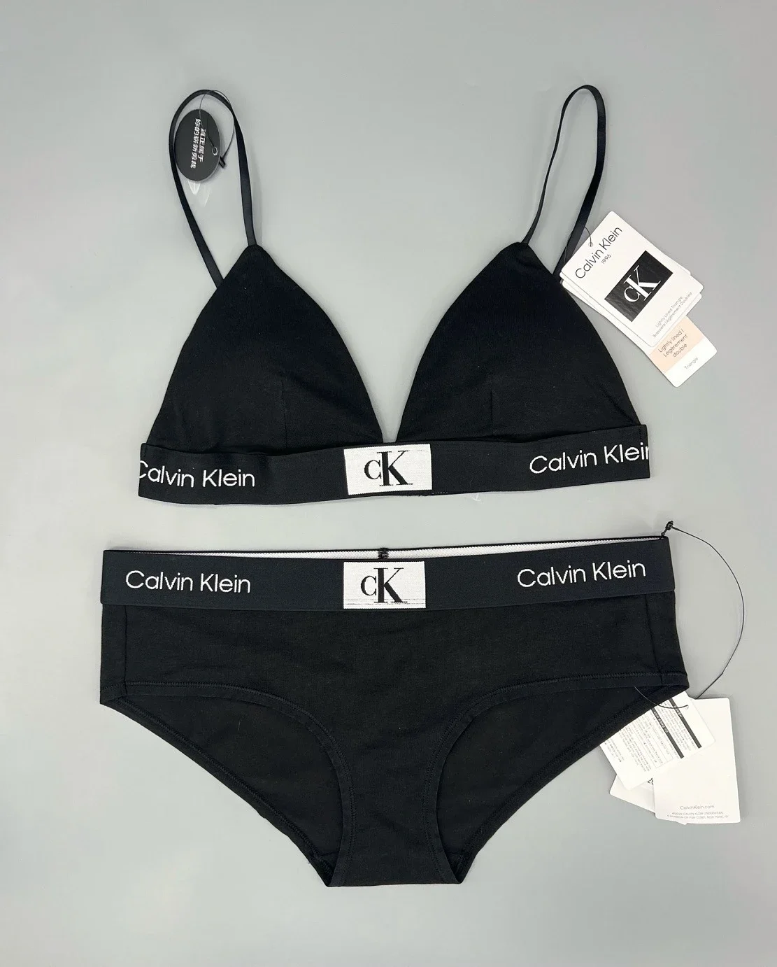 Sports underwire, comfortable red bra and vest, push-up underwear, same style as jennie yoga back bra, no birth year * no quality issues, no return without reason