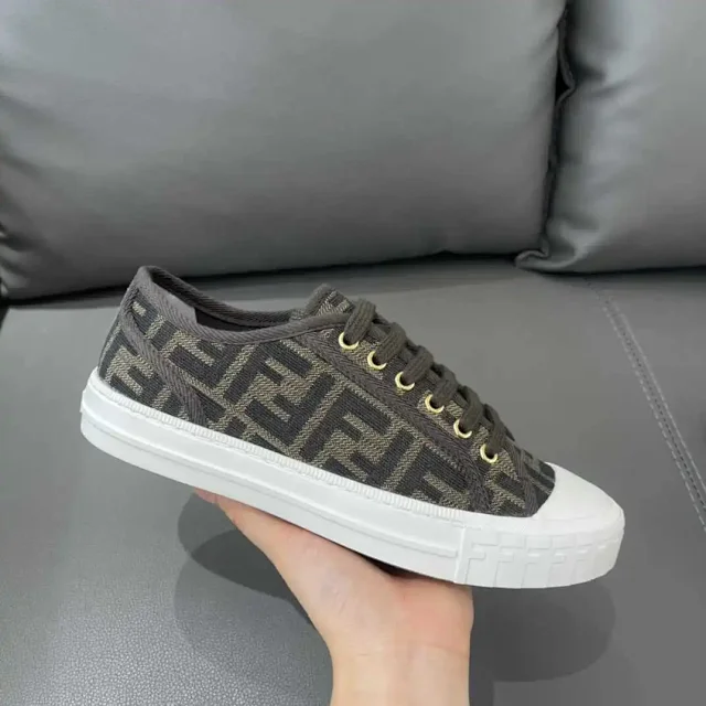 Fendi Sneakers Low-Top FF Monogram Lace-Up product detail image 4