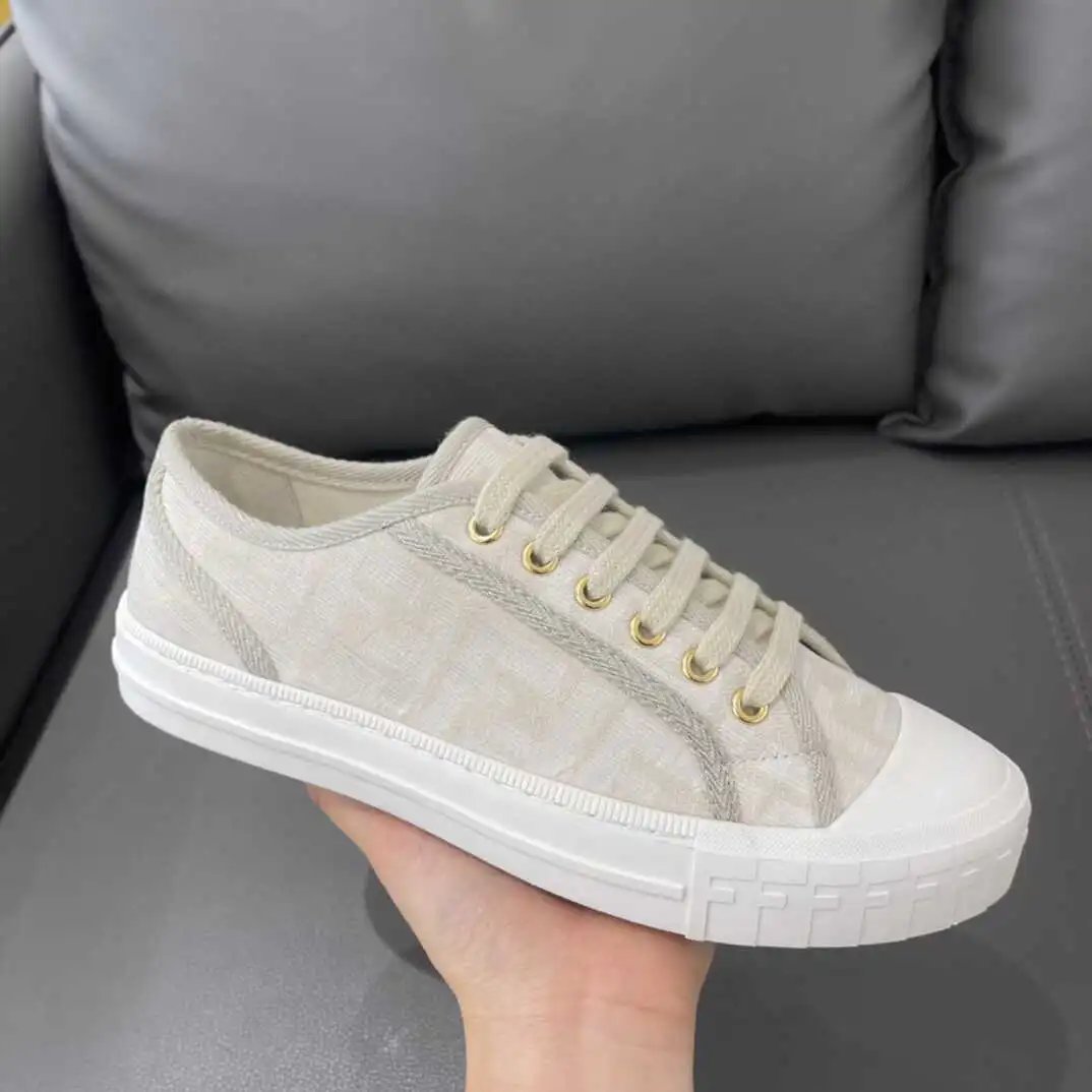 Fendi Sneakers Low-Top FF Monogram Lace-Up — white
