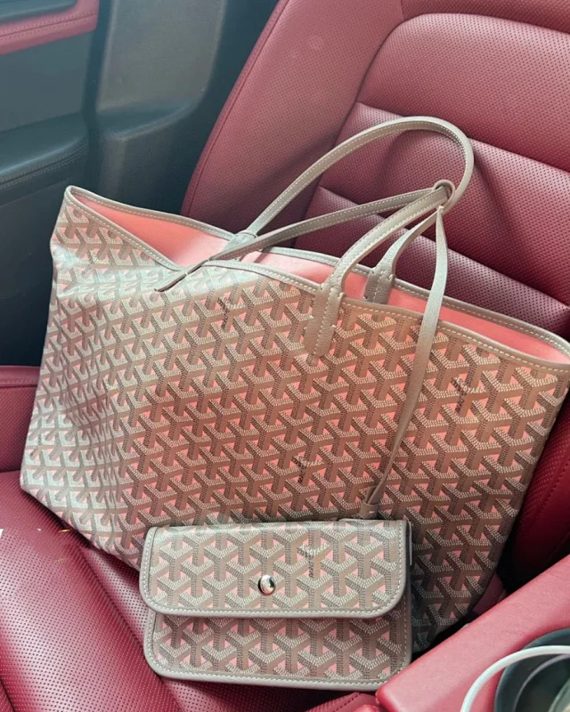 Goyard Handbags Monogram Tote Bag with Detachable Pouch product detail image 14