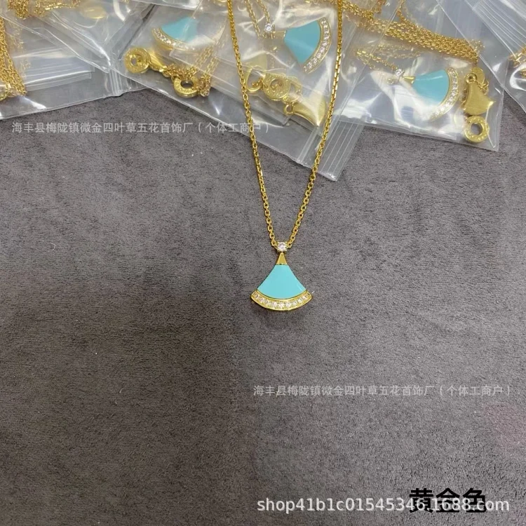 Full of mother-of-pearl chalcedony red double-layered manufacturers necklace, exquisitely carved Jin Baoge diamond white fan-shaped small skirt fan *No quality problems, no reason to return(pic18) Full of mother-of-pearl chalcedony red double-layered manufacturer's necklace, exquisitely carved Jin Baoge diamond white fan-shaped small skirt fan *No quality problems, no reason to return
