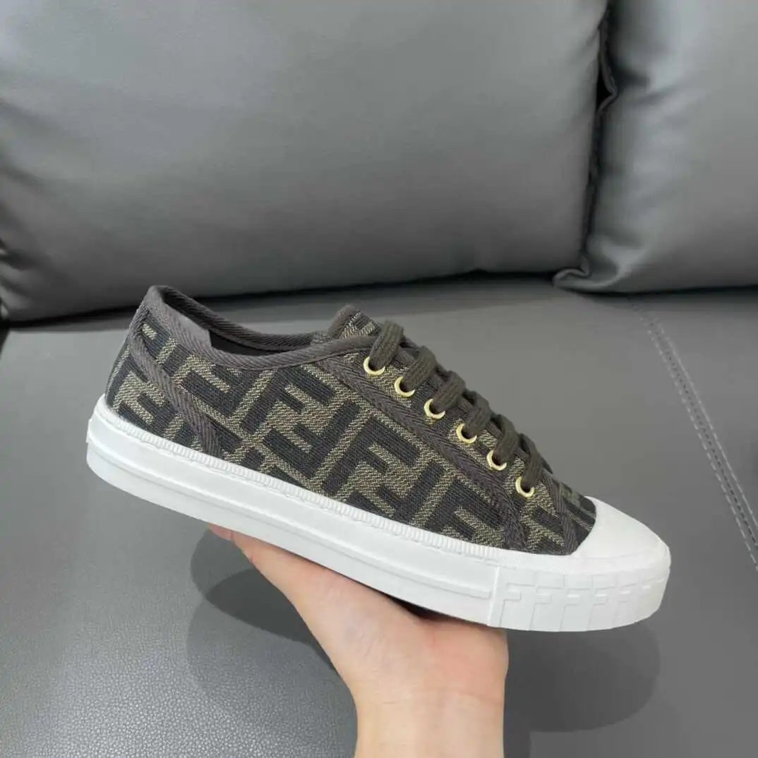 Fendi Sneakers Low-Top FF Monogram Lace-Up — Khaki