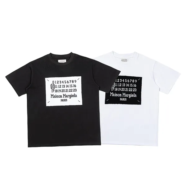 Black 'BLACK' Graphic Print T-Shirt - 12