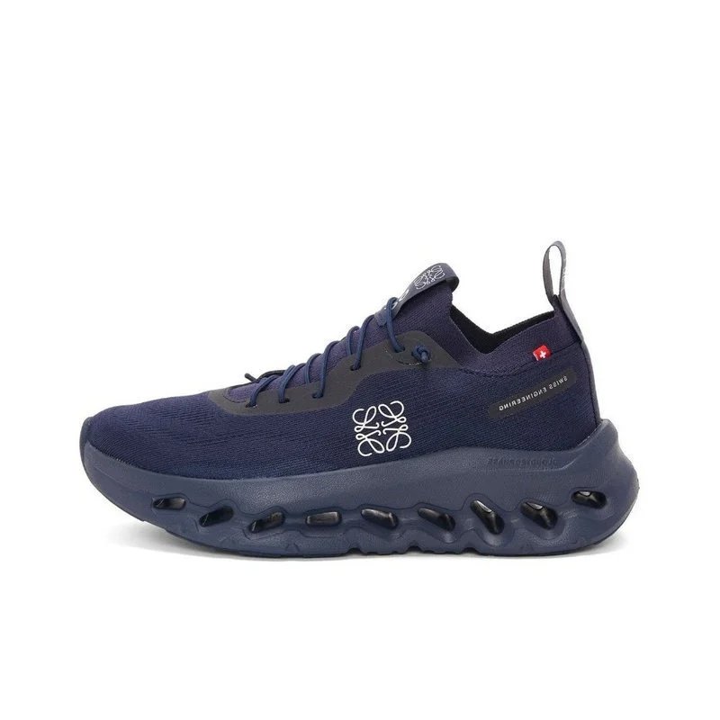 海军蓝CloudTILT联名