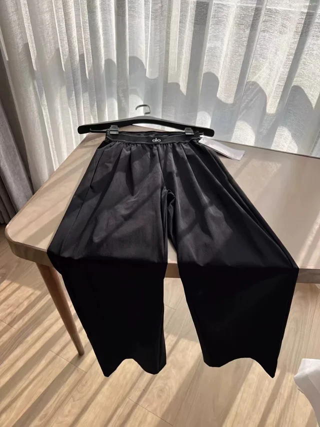 Alo Yoga Trousers Wide-Leg Elastic-Waist product detail image 24
