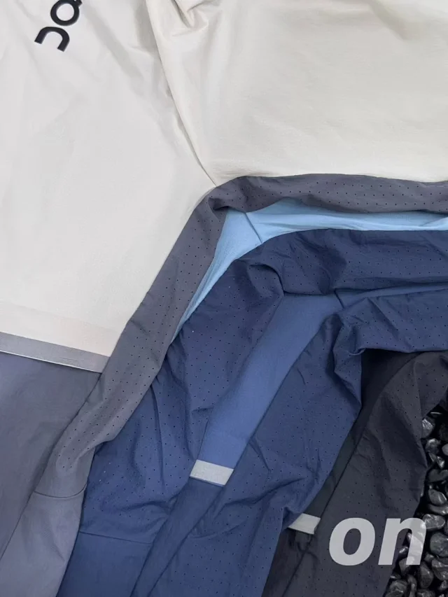 On Jackets Lightweight stand-collar reflective color-block running jacket product detail image 19