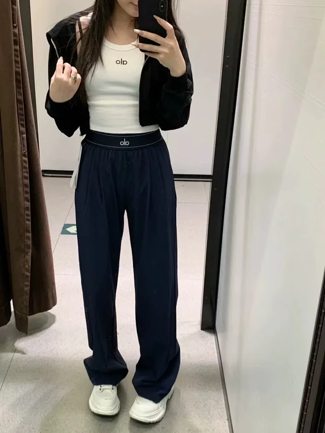 Alo Yoga Trousers Wide-Leg Elastic-Waist product detail image 13