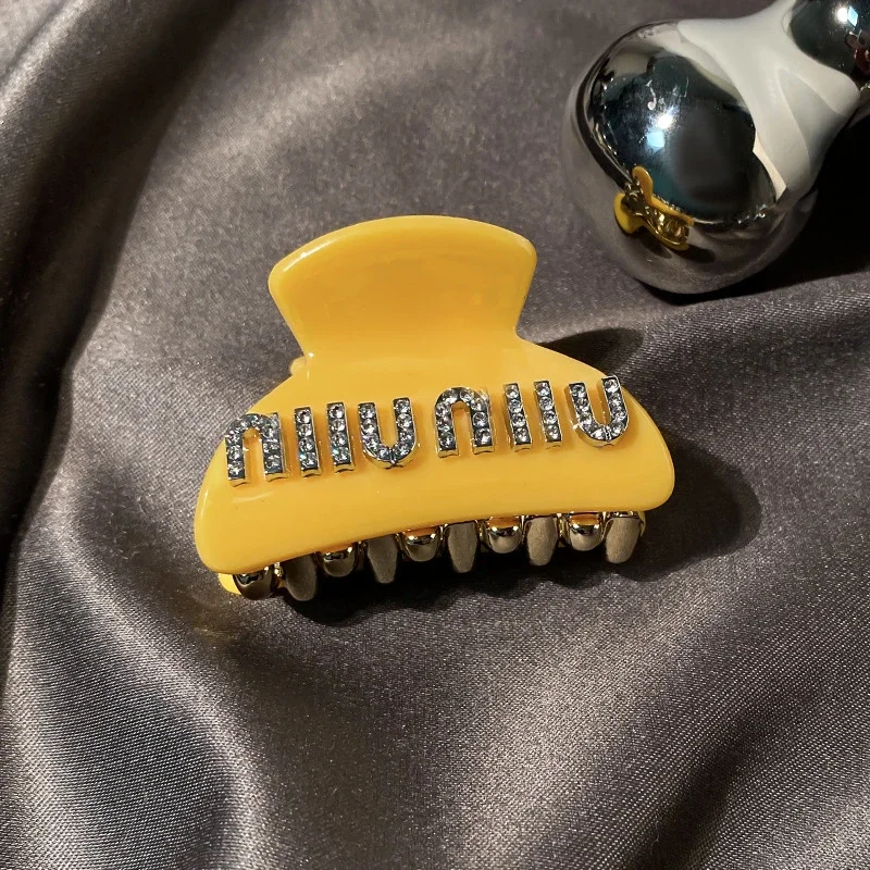 Hairpin ~ Feel the back of the head to grab the letter clip, high-grade candy shark acrylic clip color * no quality problems, no reason to return