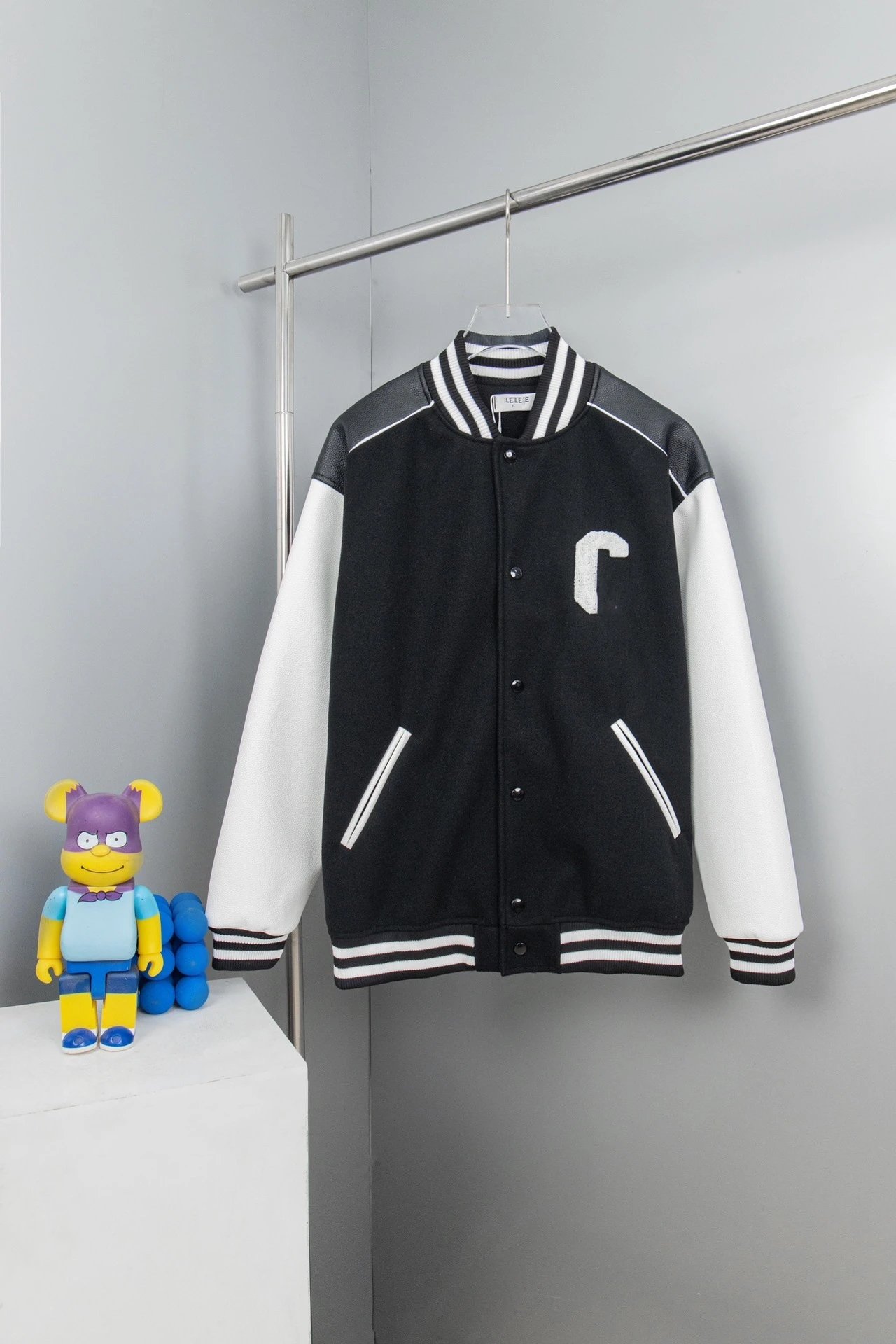 Product view 24
