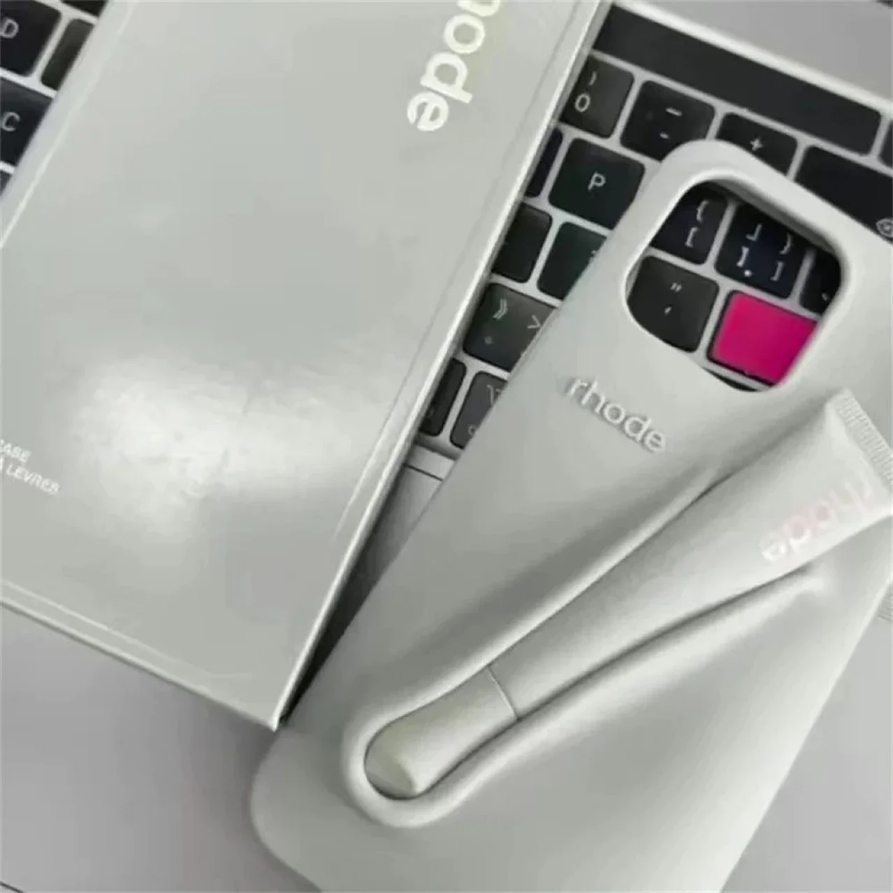 Suitable for protective silicone mobile phone case