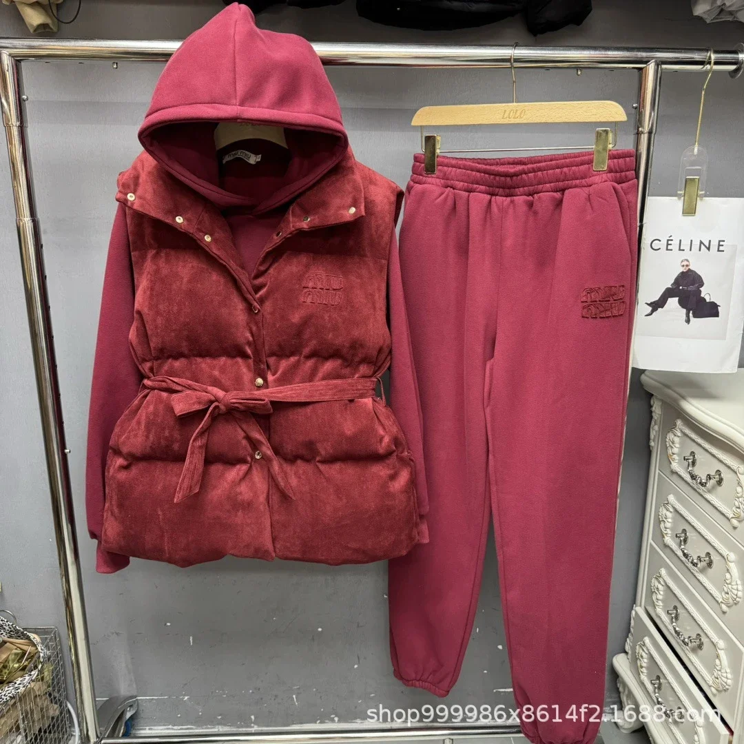 Three-piece set of new vest, versatile for autumn and winter + fleece sweatshirt 24 casual + suede trousers, trendy brand *No quality issues, no return without reason(pic5) Three-piece set of new vest, versatile for autumn and winter + fleece sweatshirt 24 casual + suede trousers, trendy brand *No quality issues, no return without reason