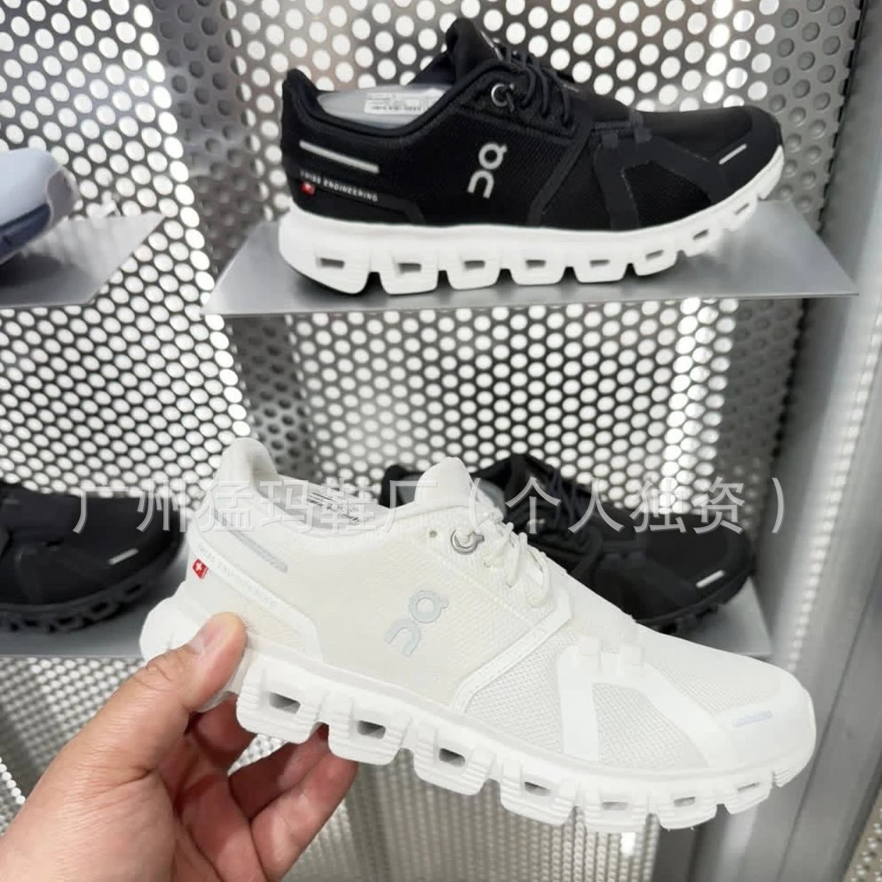 On Cloud 5 Sneakers [4 styles]