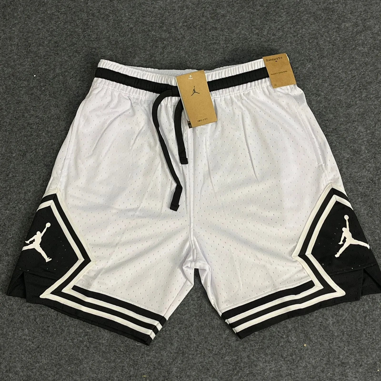 N010 White