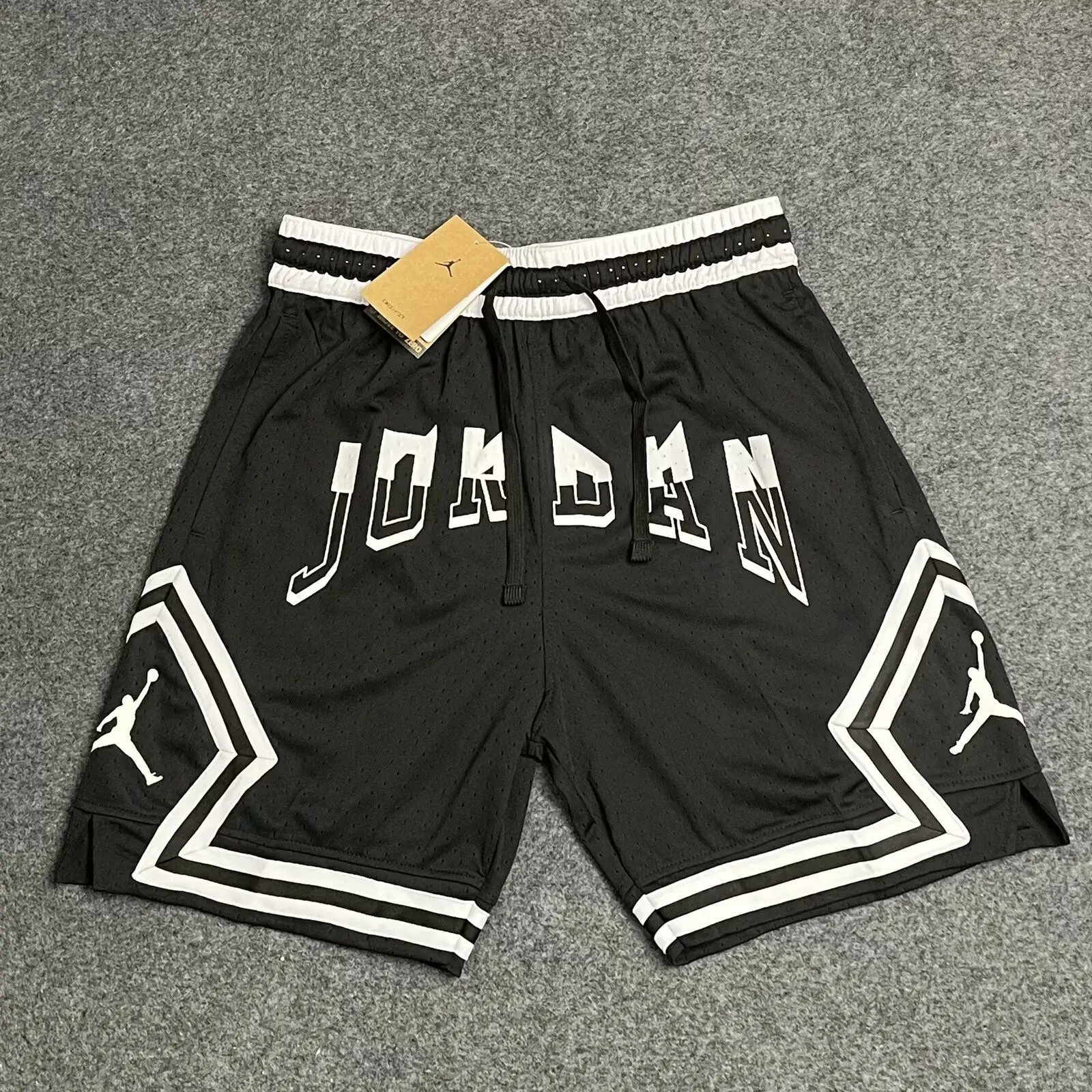 N018 Black