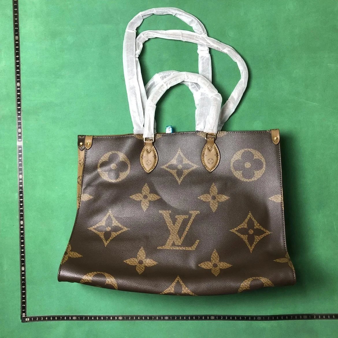 Louis Vuitton OnTheGo GM Monogram Tote