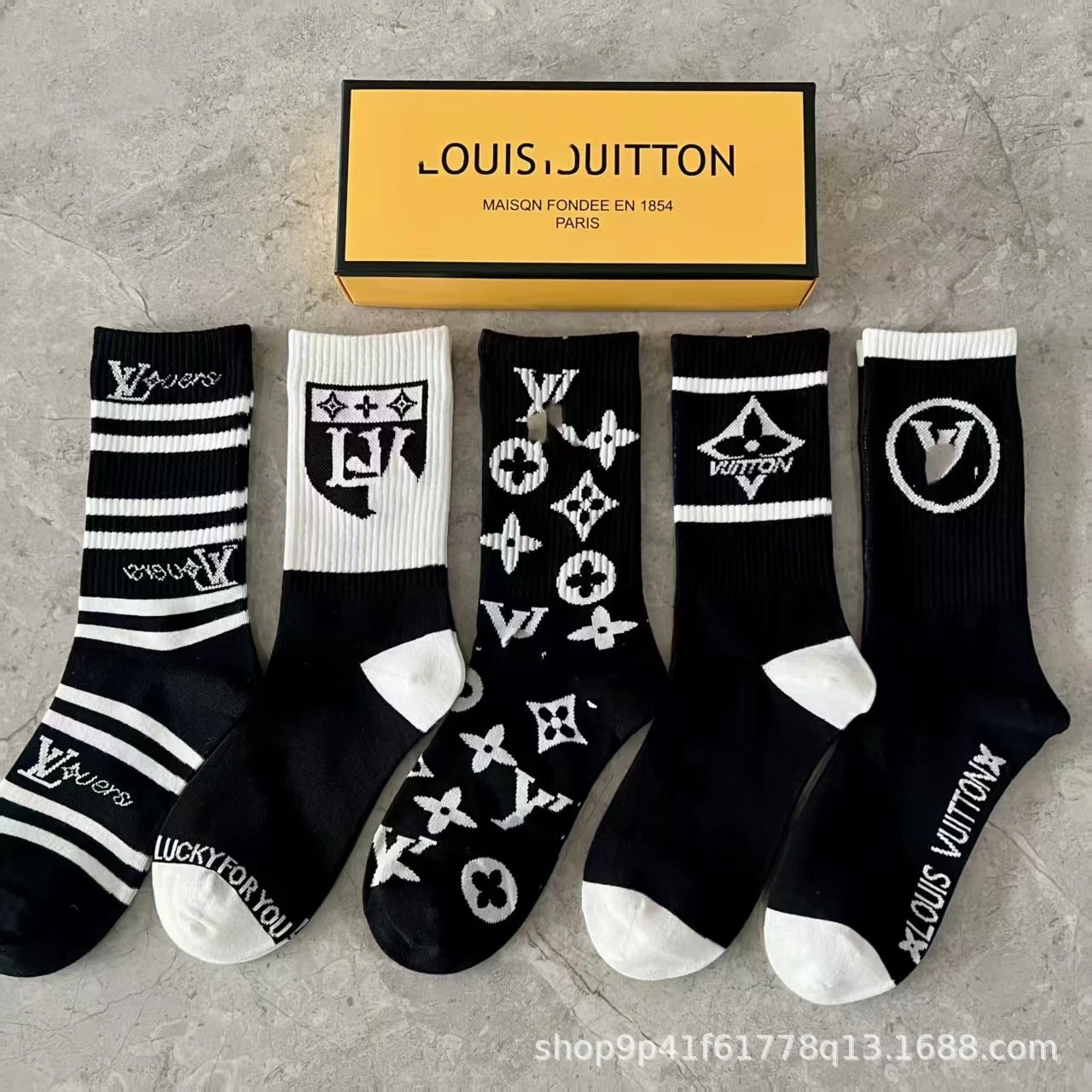 Louis Vuitton Monogram Socks - 001042
