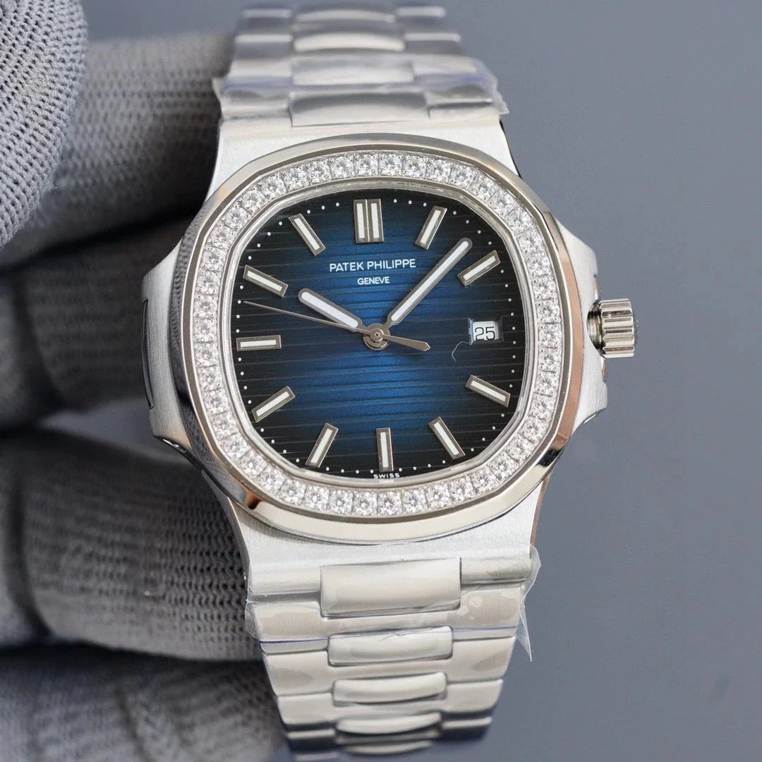 Blue · Round Diamond