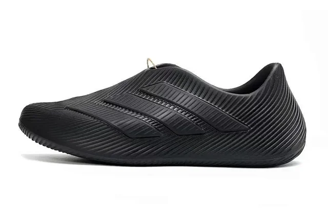 Unbranded Sneakers Slip-on ribbed with three-stripe design product detail image 3