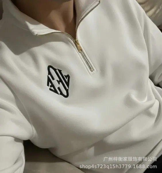 Design Half-Zip Sweatshirt White with Monogram and Flag Patch Hoodie - 5