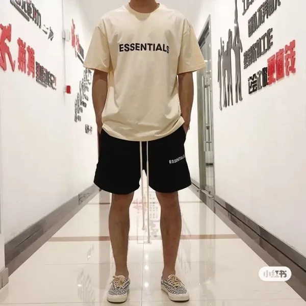 Design 1977 Graphic T-Shirt Beige - 16