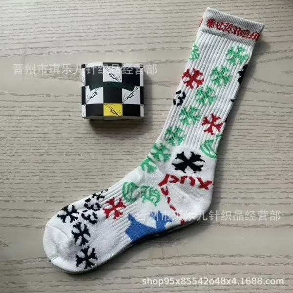Design Graphic Print Red Crew Socks - 8