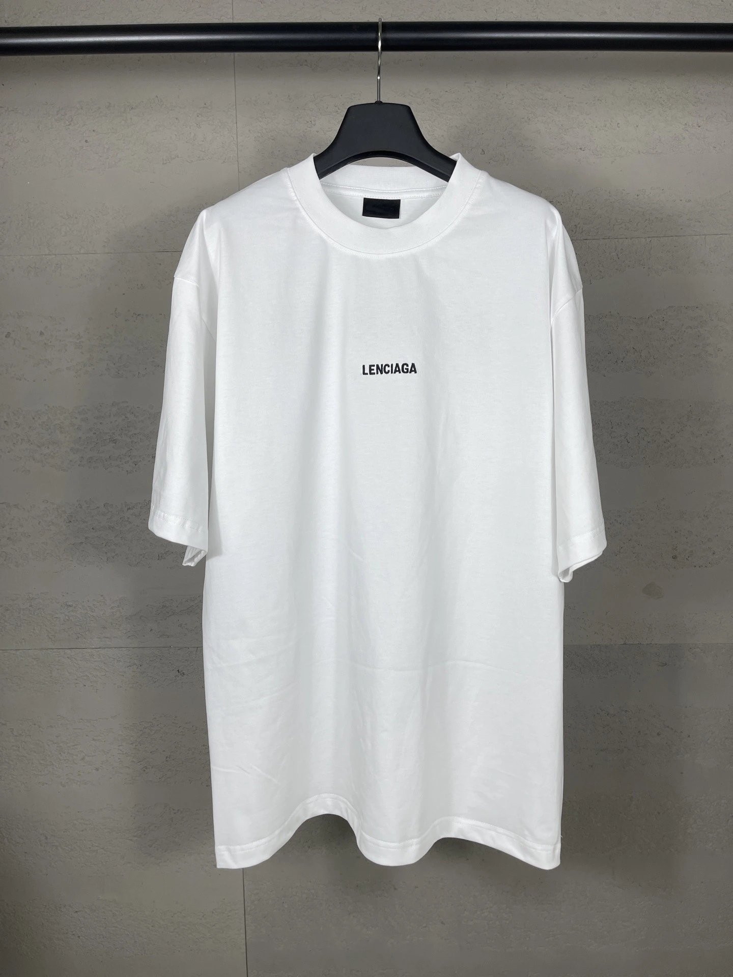 Design Lenciaga Logo Print Oversized T-Shirt White Tops.t Shirts - 15