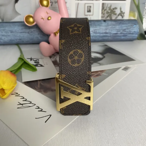Louis Vuitton LV Initiales Belt White Monogram Leather Belt - 17