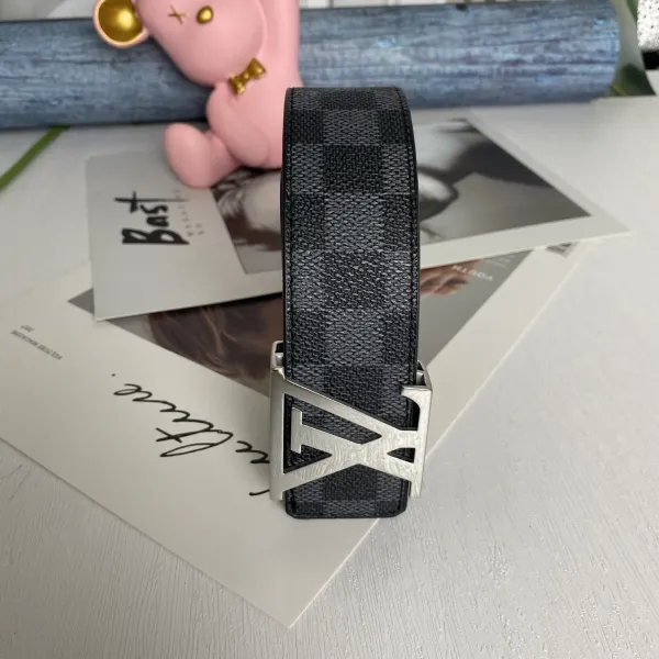 Louis Vuitton LV Initiales Belt White Monogram Leather Belt - 19
