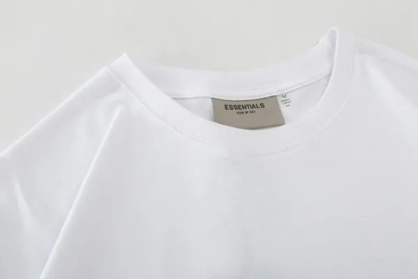 Design 1977 Graphic T-Shirt Beige - 45
