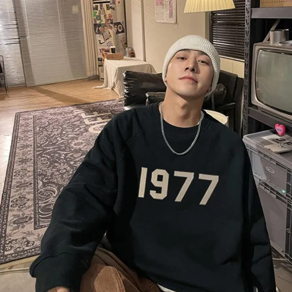Design 1977 Graphic T-Shirt Beige - 11