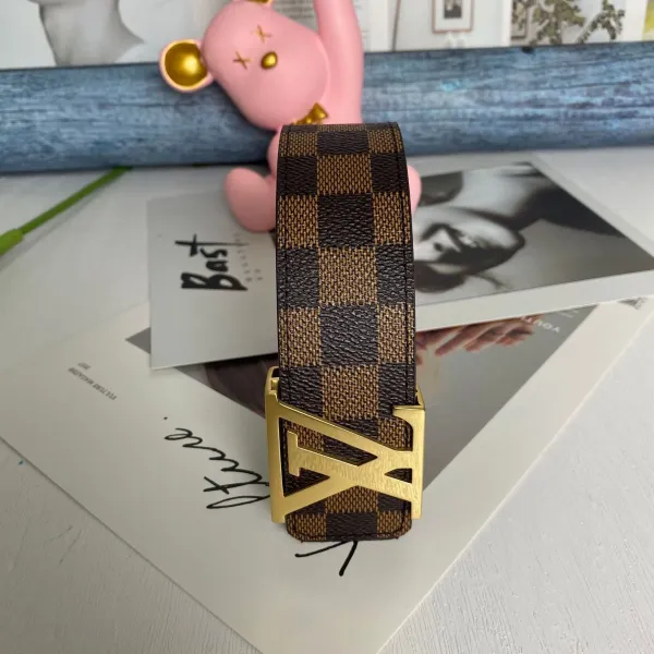 Louis Vuitton LV Initiales Belt White Monogram Leather Belt - 18