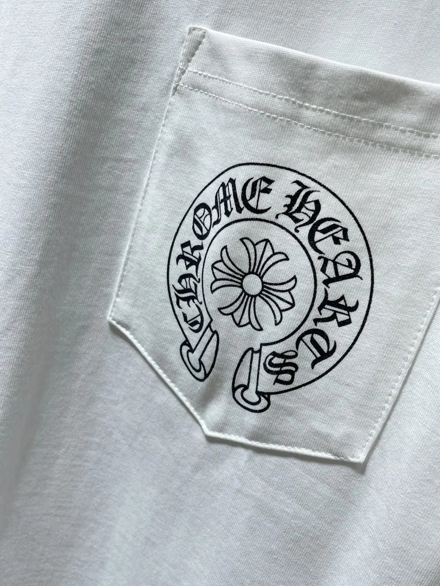 Chrome Hearts Logo Circle Print White T-Shirt - 16