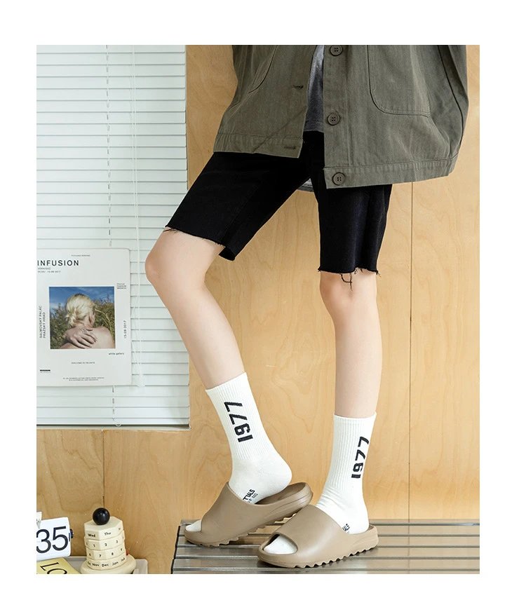 Fear of God Essentials 1977 Crew Socks Beige - 3