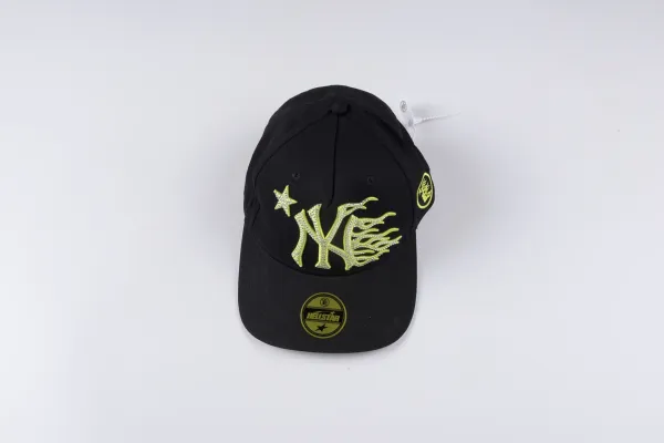 Design Celestial Moon Beanie Black with Rhinestone Stars Hats - 33