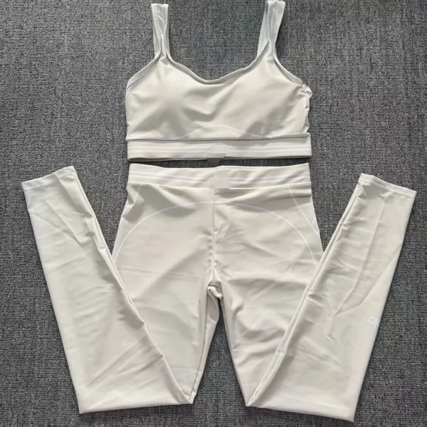 Design Activewear Set White Seamless Sports Bra and High-Waist Leggings - 1