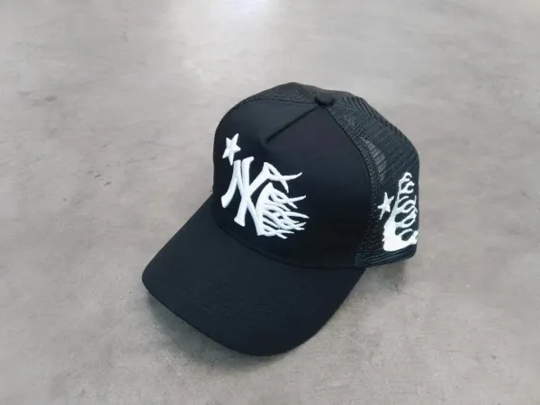 Design Celestial Moon Beanie Black with Rhinestone Stars Hats - 10