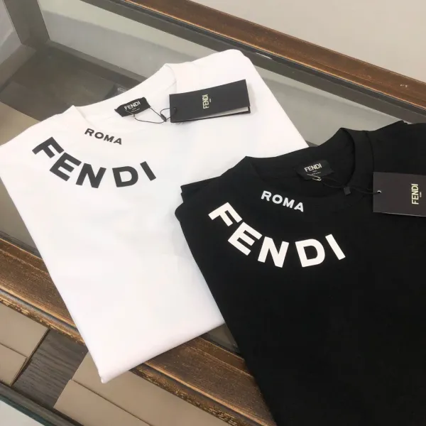Fendi Roma Logo Print White T-Shirt - 6