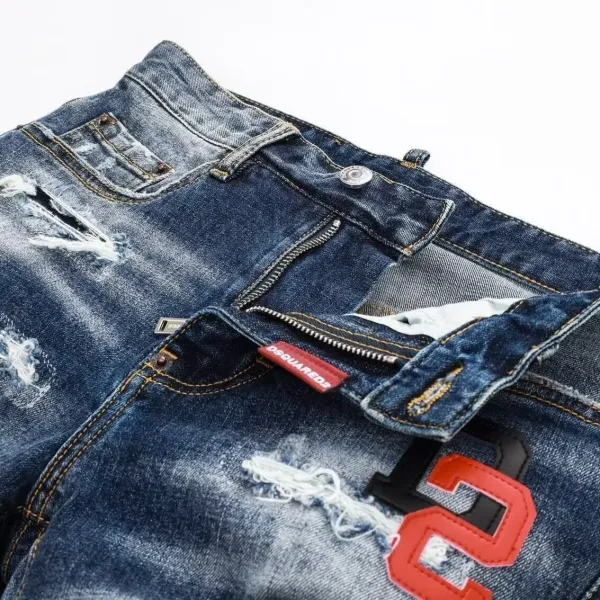 Design Distressed Cuffed Denim Shorts Light Wash - 6
