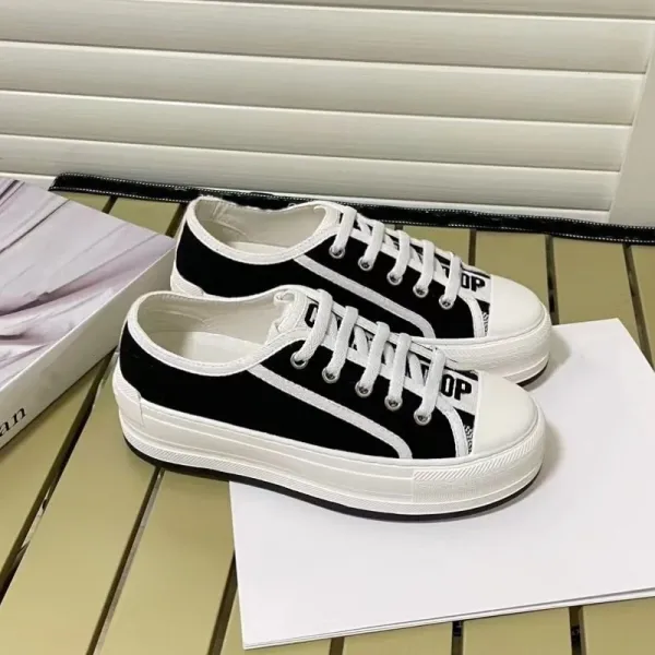 Design Platform Sneakers Black and White Canvas Shoes - 1