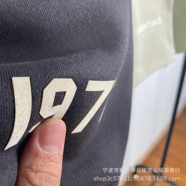 Design 1977 Logo Drawstring Shorts Black / Beige / Gray - 9