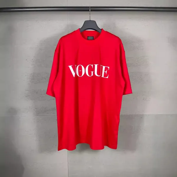 Design Vogue Logo Oversized T-Shirt Red Tops.t Shirts - 1