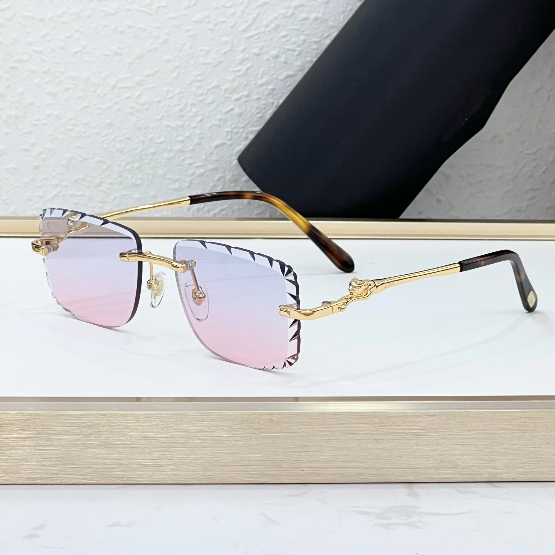 Design Rimless Sunglasses with Gold Panther Temples and Faceted Lens Edges Eyewear - 8